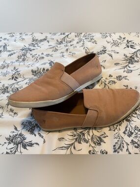 Frye Women's Slip-On Flats in Dusty Pink-Tan